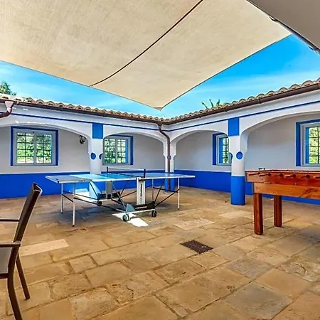 Sleeps 12 Pool Air Con Wifi Villa *